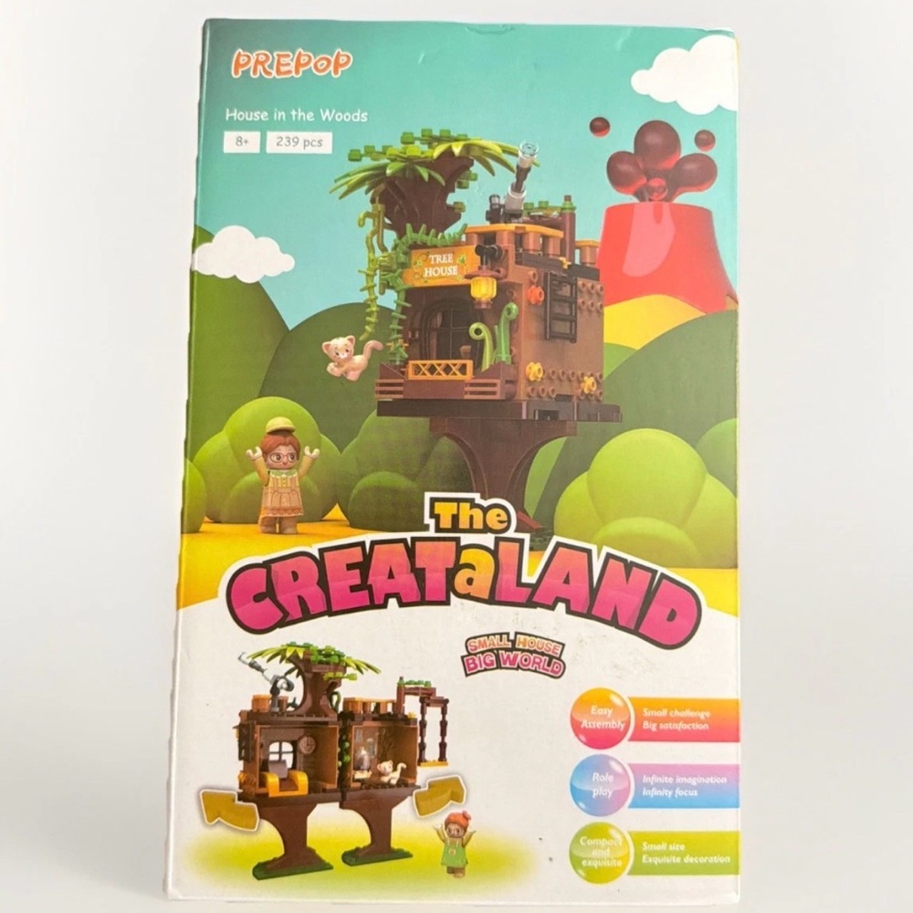 The CREAtaLAND House In The Woods (Treehouse) Building Block Set 239pcs